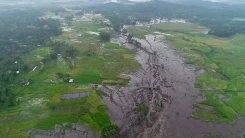 Banjir Landa Tanah Datar, Tujuh Orang Meninggal Dunia